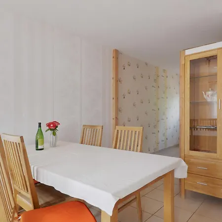 Wein- Und Obstbau Rupp Apartamento *